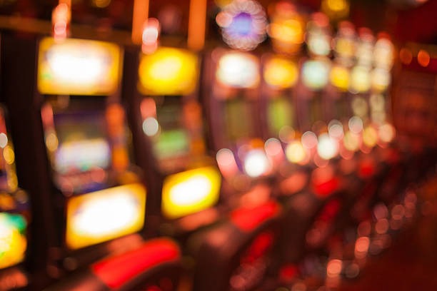 okjkt download app interface showing Spadegaming slots and live-dealer tabs